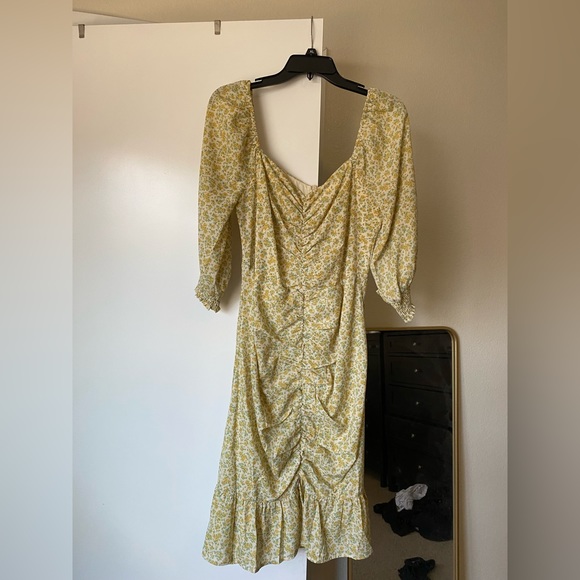 Dress - Picture 4 of 4